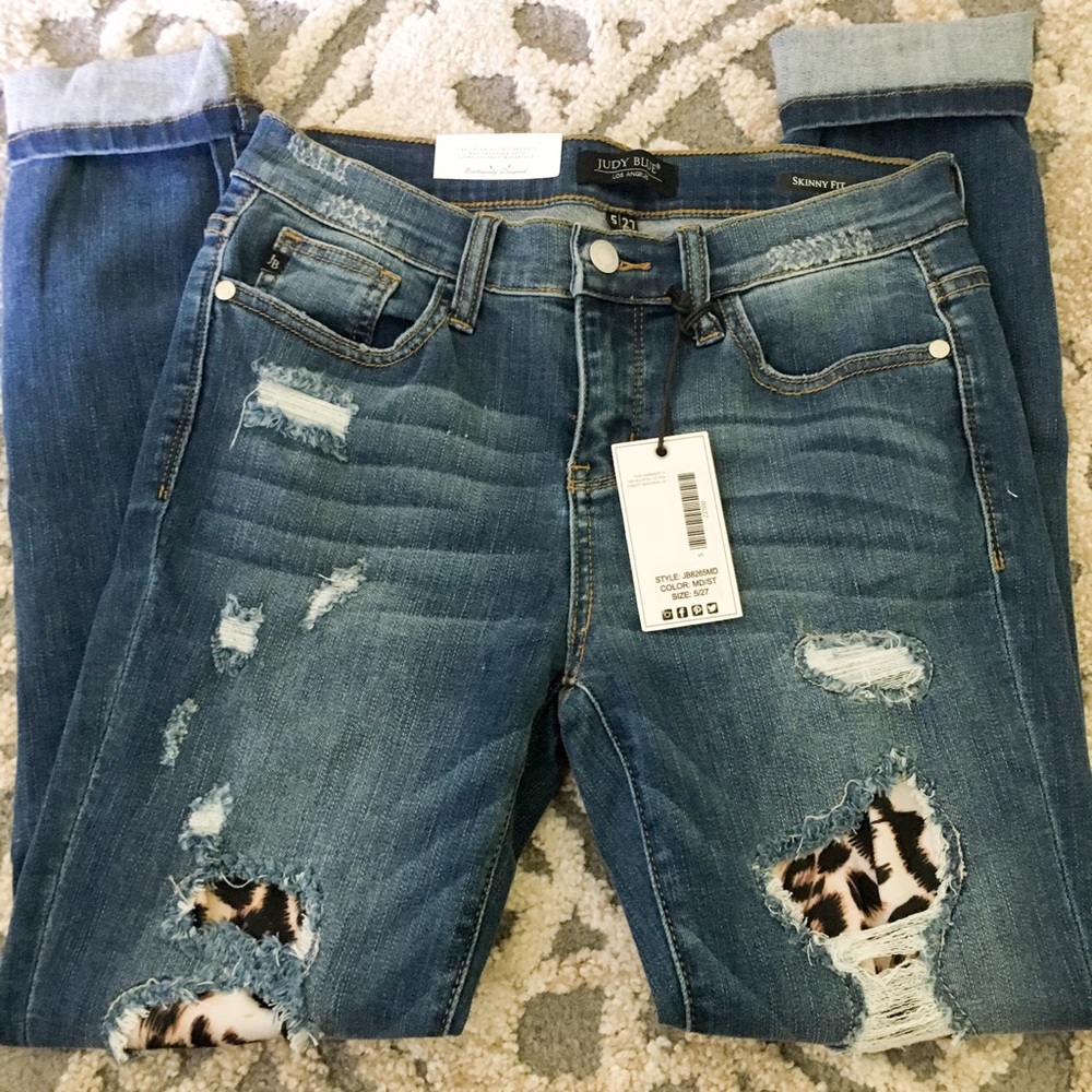 Distressed Skinny Jeans with Leopard Detail